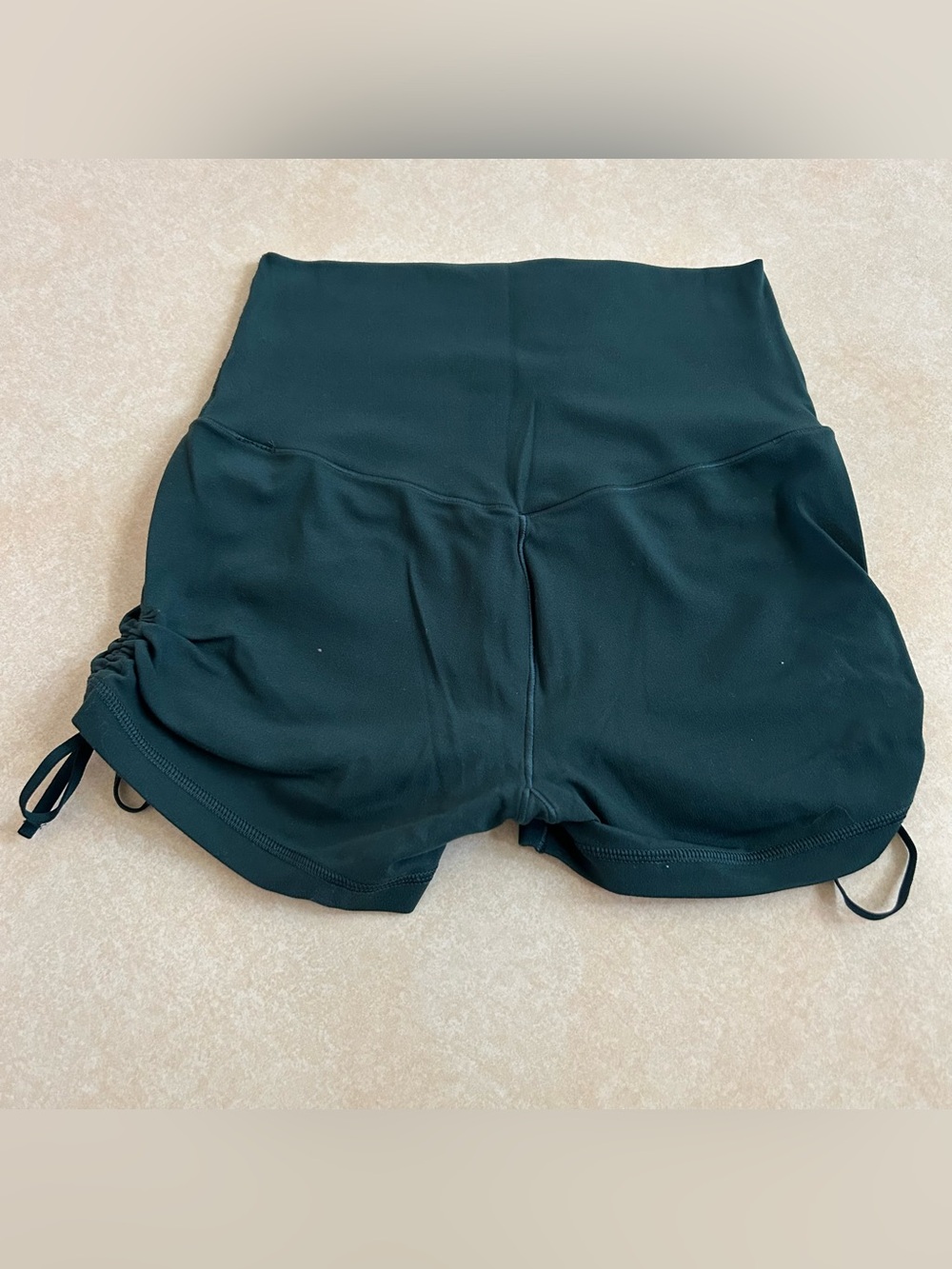 Offline by aerie Cheeky Shortie Hi-rise 3" Short hunter green small - Picture 3 of 10
